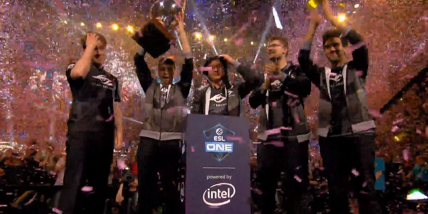 B组加赛：EG与Tundra加赛决胜，争夺最后出线名额。